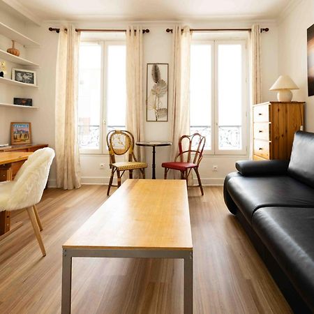 Well Located Apartment In París Exterior foto
