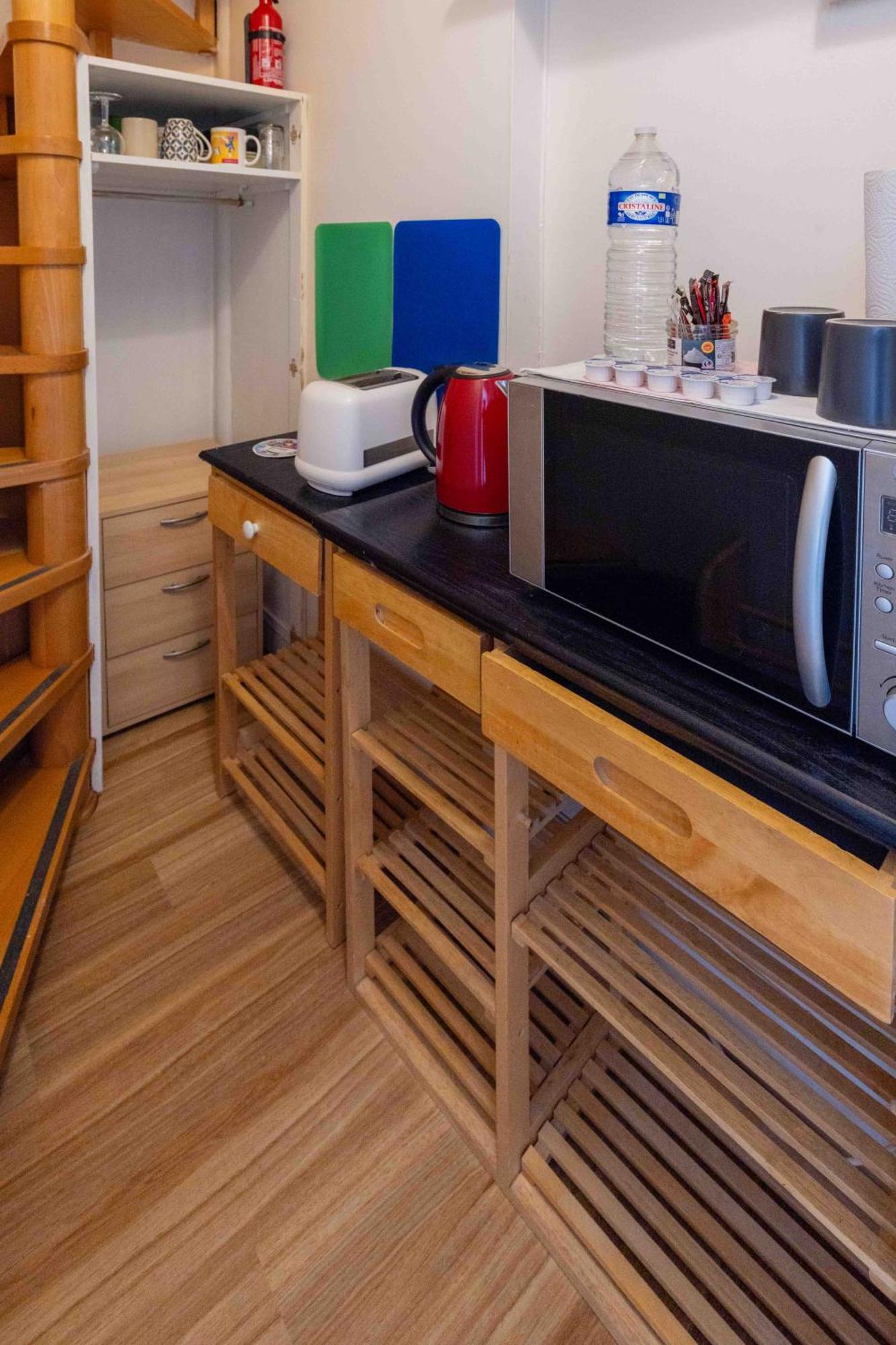 Well Located Apartment In París Exterior foto